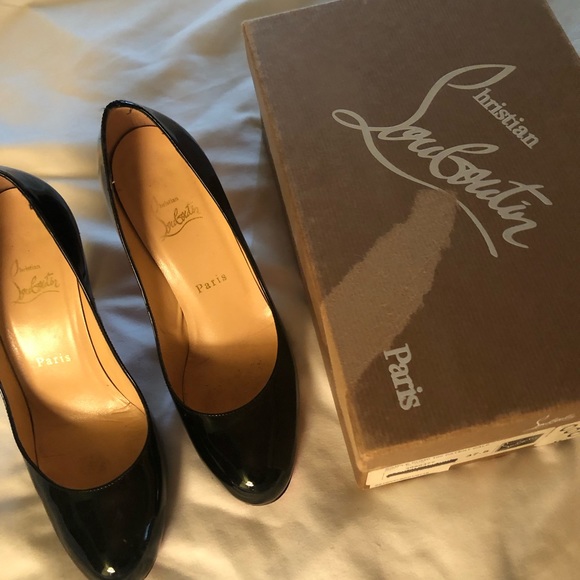 Christian Louboutin Shoes - GUC Black patent leather Loubs
